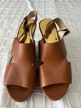 Michael Kors Womens Wedge Heel Brown Leather Gold Hardware Shoes Carina Size 9